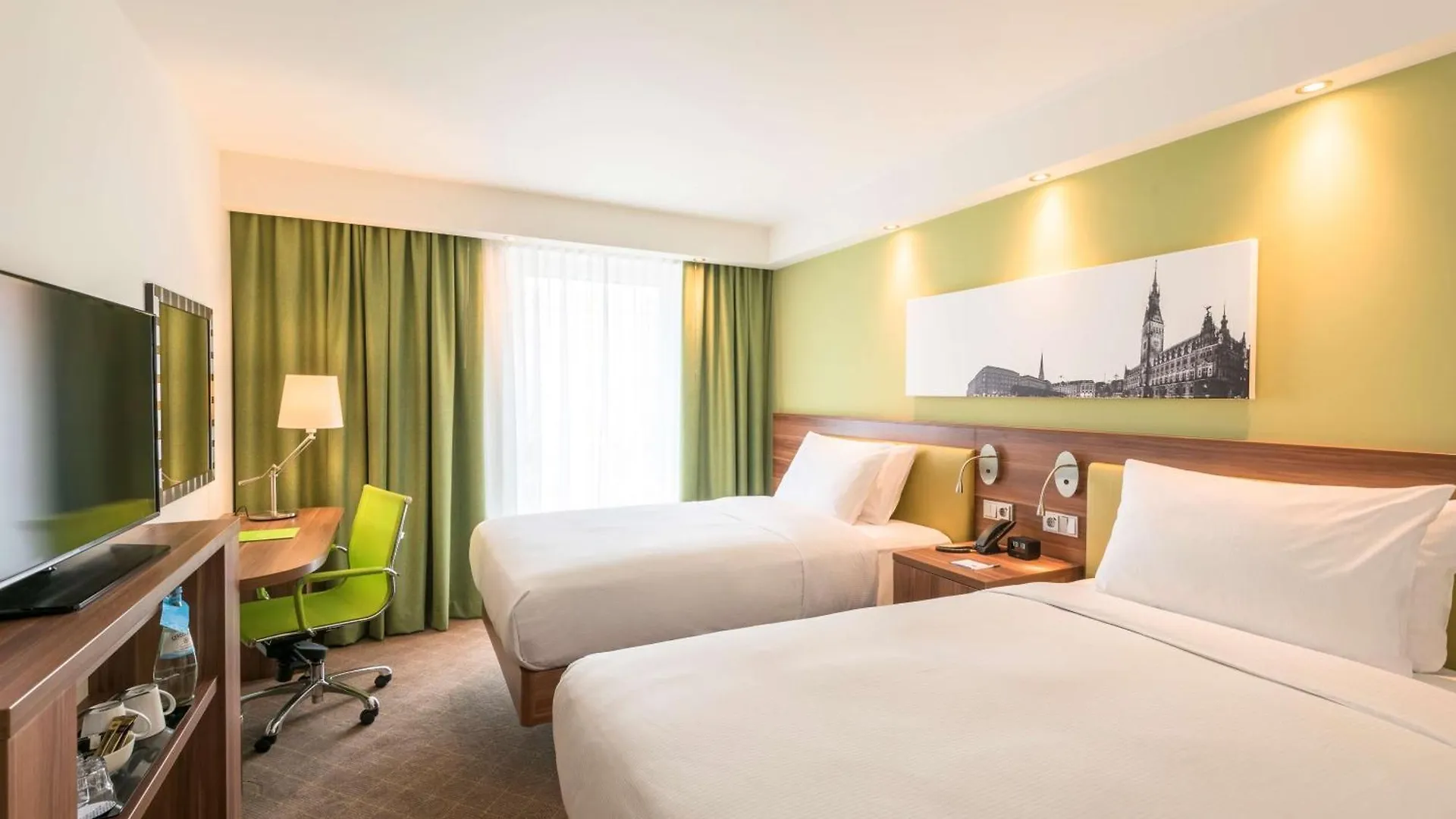 Отель Hampton By Hilton Hamburg City Centre Германия